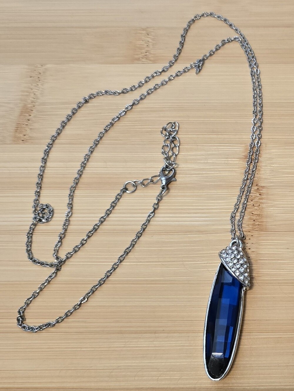 💙Stunning Cobalt Blue Crystal Pendant Necklace - Silver Tone